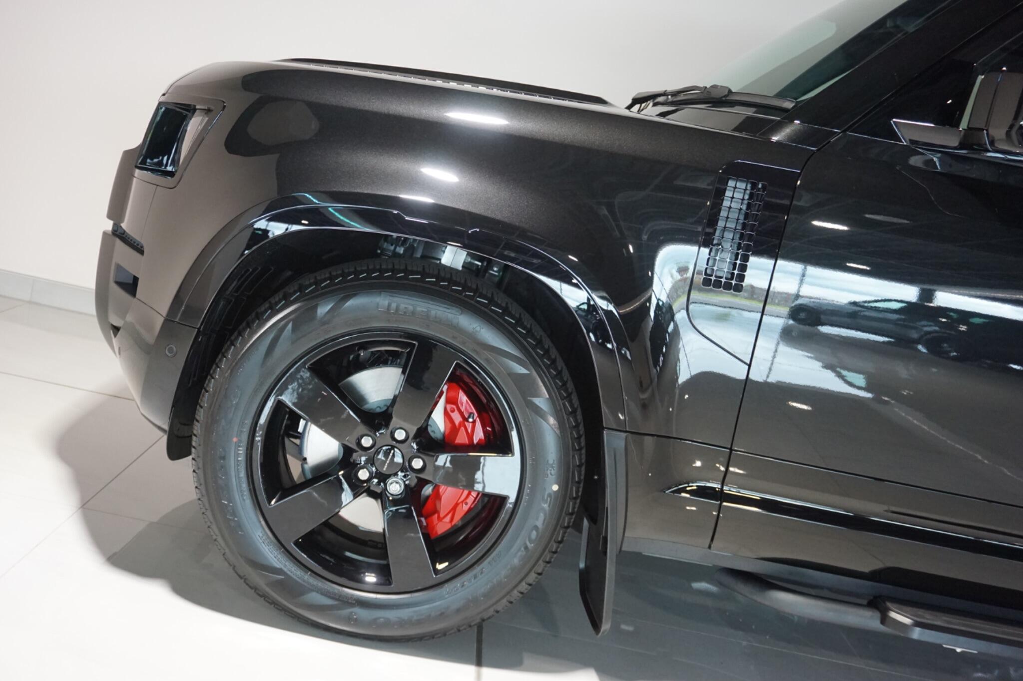 Land Rover Defender 110 3.0 D350 MHEV X-Dynamic HSE Hard Top SUV 5dr Diesel Auto 4WD MWB Euro 6 (s/s) (350 ps)